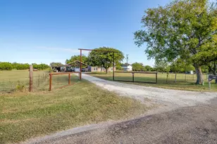 6270 Woodard Ave, Cleburne, TX 76033 - Photo 6