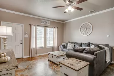 6270 Woodard Avenue, Cleburne, TX 76033 - Photo 8