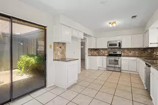 5118 Ledgestone Dr, Fort Worth, TX 76132 - Photo 10