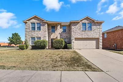 701 S Heights Drive, Crowley, TX 76036 - Photo 2