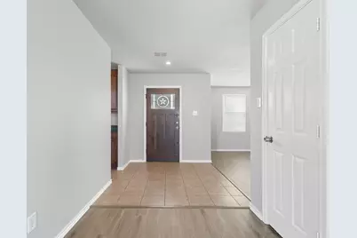 701 S Heights Drive, Crowley, TX 76036 - Photo 8