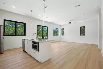 1425 N Garrett Avenue #110, Dallas, TX 75206 - Photo 6