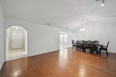 3836 Wedgworth Road S, Fort Worth, TX 76133 - Photo 6