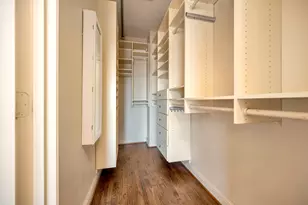 614 E 1st St, Fort Worth, TX 76102 - Photo 28