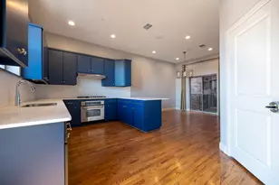 614 E 1st St, Fort Worth, TX 76102 - Photo 18