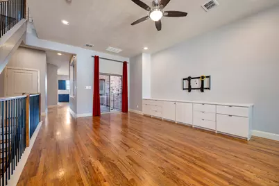 614 E 1st Street, Fort Worth, TX 76102 - Photo 12