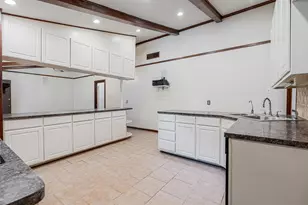 1501 Rambler Dr, Waco, TX 76710 - Photo 4