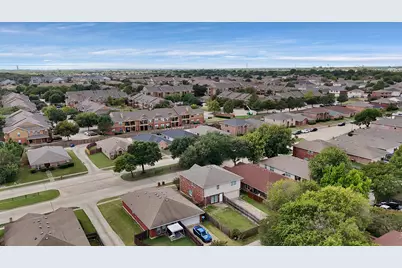 785 Eldorado Drive, DeSoto, TX 75115 - Photo 4