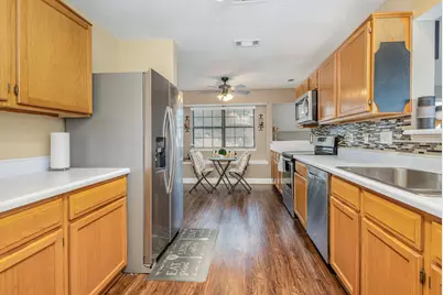 2926 Hunters Point Lane, Carrollton, TX 75007 - Photo 8