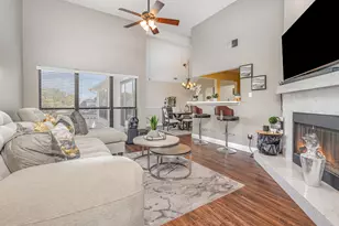 2926 Hunters Point Ln, Carrollton, TX 75007 - Photo 4