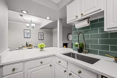 5934 Sandhurst Lane #109, Dallas, TX 75206 - Photo 2