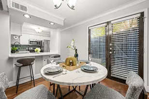 5934 Sandhurst Ln, Dallas, TX 75206 - Photo 4