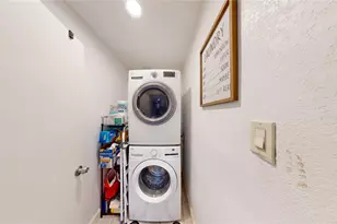 13409 Mt Castle Dr, Farmers Branch, TX 75234 - Photo 8