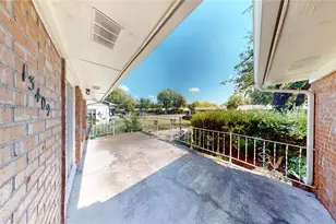 13409 Mt Castle Dr, Farmers Branch, TX 75234 - Photo 2