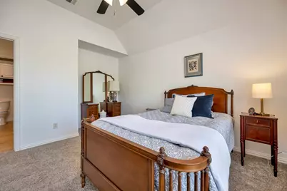 7901 Forest Point Court, North Richland Hills, TX 76182 - Photo 28