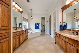 7901 Forest Point Ct, North Richland Hills, TX 76182 - Photo 16