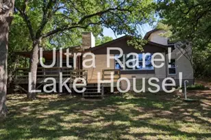 7464 Love Cir, Fort Worth, TX 76135 - Photo 2