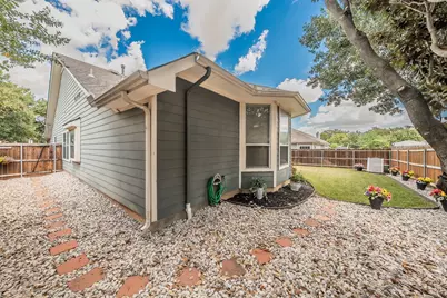 2404 Aramic Court, Arlington, TX 76001 - Photo 26