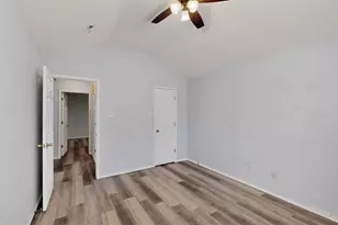 729 Ridgehill Dr, Burleson, TX 76028 - Photo 26