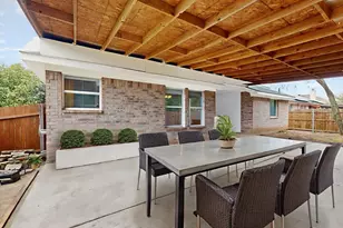 729 Ridgehill Dr, Burleson, TX 76028 - Photo 32