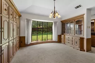 2813 S Country Club Rd, Garland, TX 75043 - Photo 16