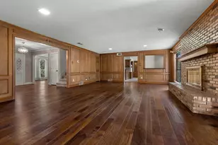 2813 S Country Club Rd, Garland, TX 75043 - Photo 8