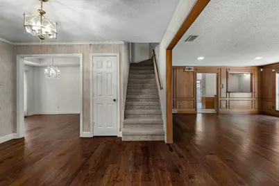 2813 S Country Club Road, Garland, TX 75043 - Photo 10