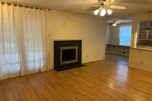 901 Saturn Springs Dr, Garland, TX 75041 - Photo 6