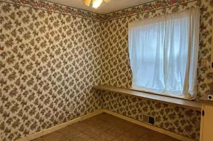 901 Saturn Springs Dr, Garland, TX 75041 - Photo 8