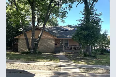 901 Saturn Springs Drive, Garland, TX 75041 - Photo 2