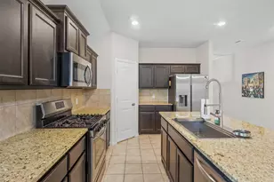 933 Walls Blvd, Crowley, TX 76036 - Photo 12