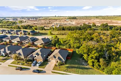 933 Walls Boulevard, Crowley, TX 76036 - Photo 6