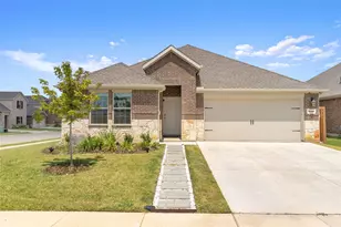 9705 Quail Pointe Rd, Aubrey, TX 76227 - Photo 2