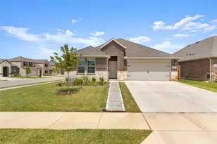 9705 Quail Pointe Rd, Aubrey, TX 76227 - Photo 1