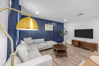 2227 Greenbrier Drive, Irving, TX 75060 - Photo 2