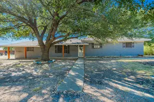 1315 Gateway Dr, Wills Point, TX 75169 - Photo 2