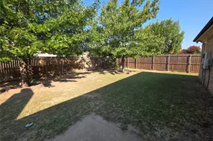 8541 Rainy Lake Dr, Fort Worth, TX 76244 - Photo 32