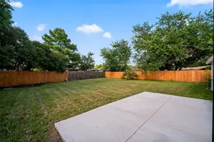 205 Volunteer Dr, Arlington, TX 76014 - Photo 26