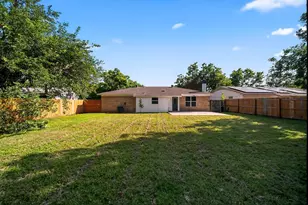 205 Volunteer Dr, Arlington, TX 76014 - Photo 28