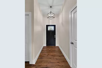 910 S Avenue J, Clifton, TX 76634 - Photo 4