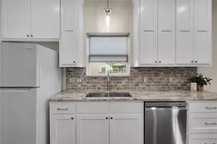 910 S Avenue J, Clifton, TX 76634 - Photo 12