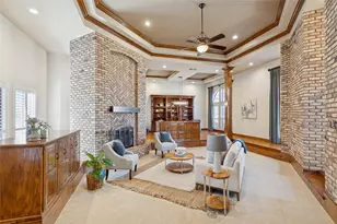 2900 Oak Trail Ct, Arlington, TX 76016 - Photo 6