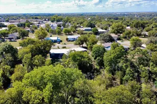 625 E Whitney St, Hamilton, TX 76531 - Photo 32