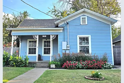 318 E Lee Avenue, Weatherford, TX 76086 - Photo 1