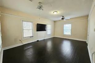 318 E Lee Ave, Weatherford, TX 76086 - Photo 4