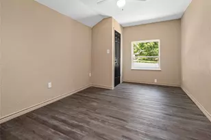 405 Walker St, Eustace, TX 75124 - Photo 16