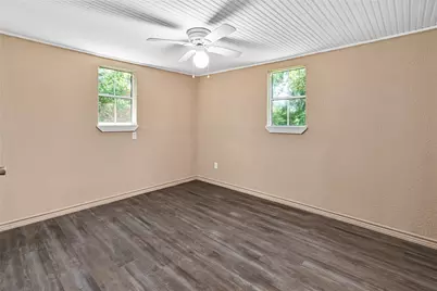 405 Walker Street, Eustace, TX 75124 - Photo 10