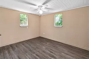 405 Walker St, Eustace, TX 75124 - Photo 10