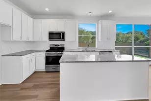 8801 Falcon Crest Dr, McKinney, TX 75072 - Photo 2