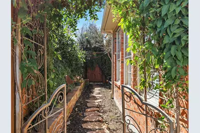 7612 Pendleton Street, Dallas, TX 75252 - Photo 34